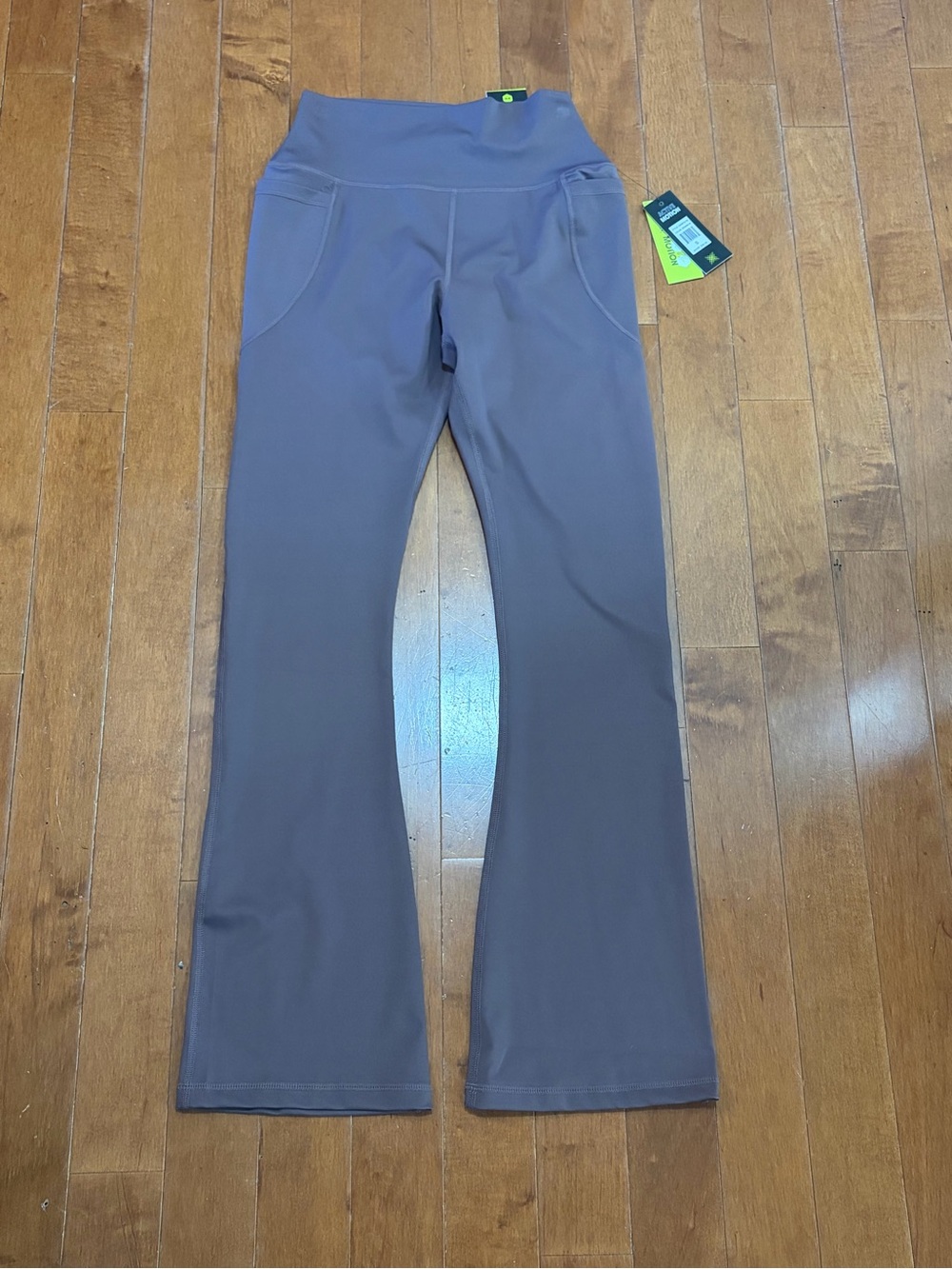 Women’s Small Activewear Bootcut Pants Dusty Plum New